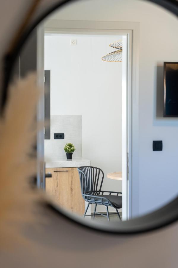 Almira Luxury Suites Perivolos  Luaran gambar