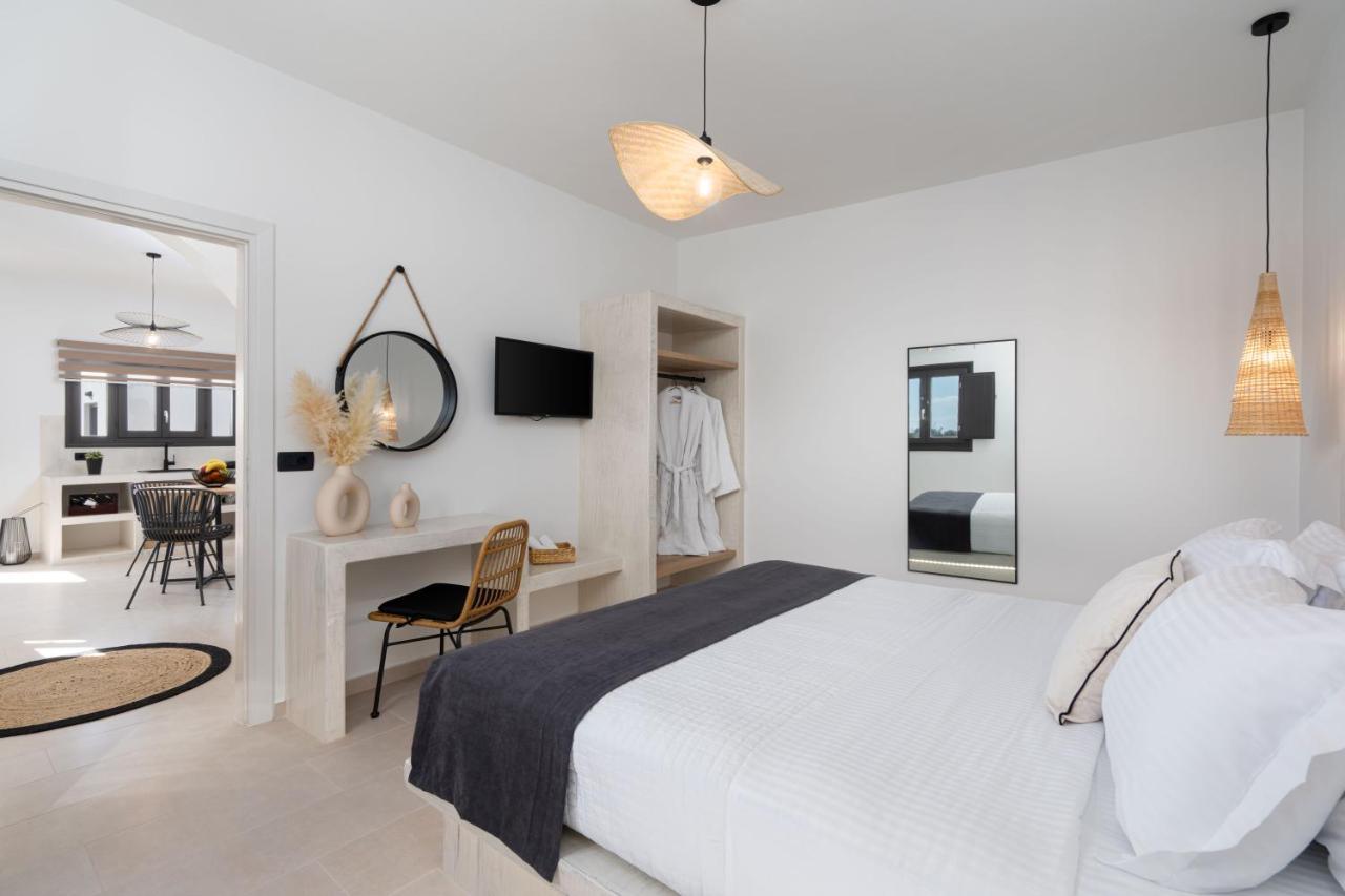 Almira Luxury Suites Perivolos  Luaran gambar