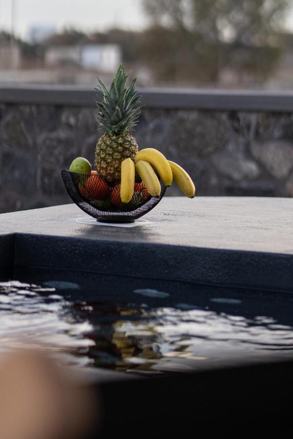 Almira Luxury Suites Perivolos  Luaran gambar