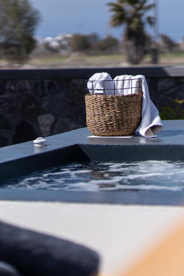 Almira Luxury Suites Perivolos  Luaran gambar